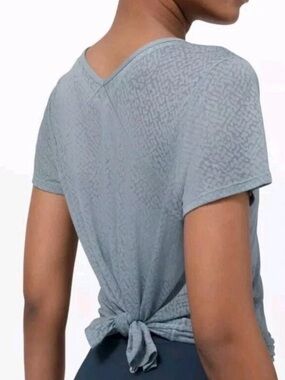 Lululemon Loop Around Tee Short Sleeve in Blue Fog Women's Size 12